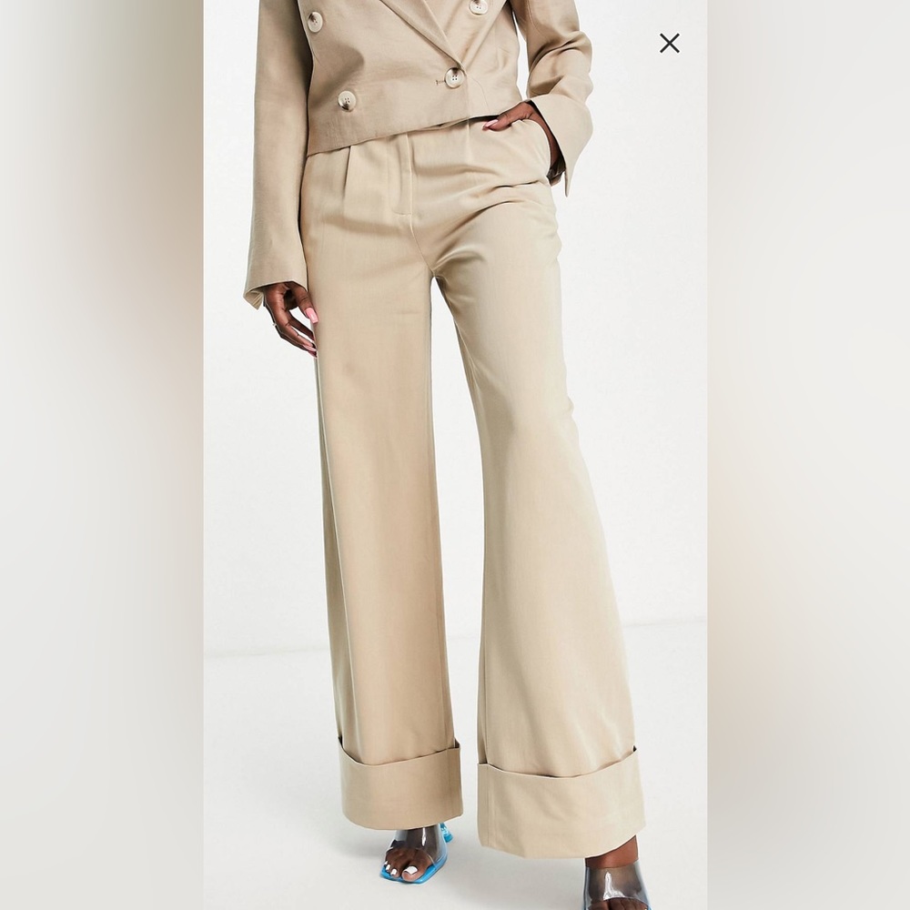 NWT Pretty Lavish (ASOS) Wide Leg Pant in Tan; size 4